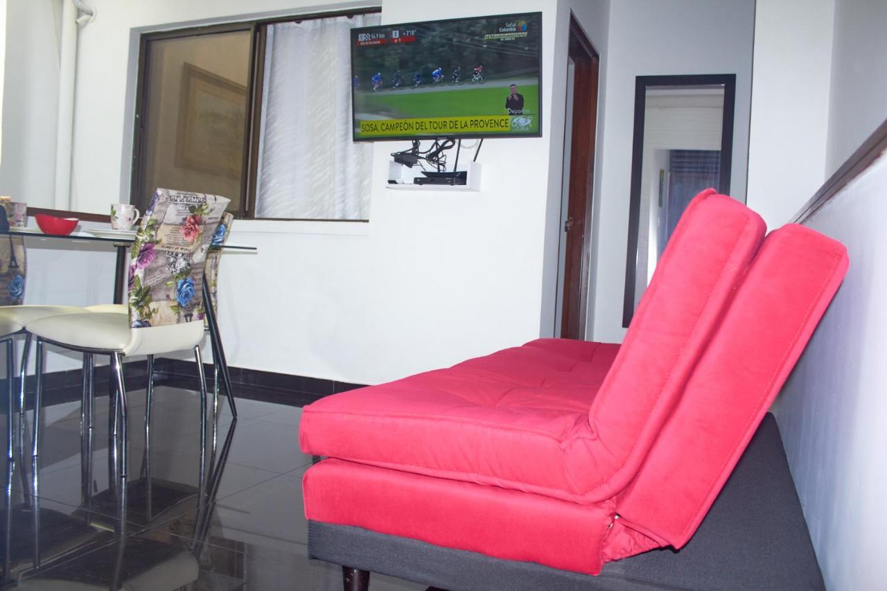 Cozy Apartment Excellent Location, Air Conditioning 卡利 外观 照片