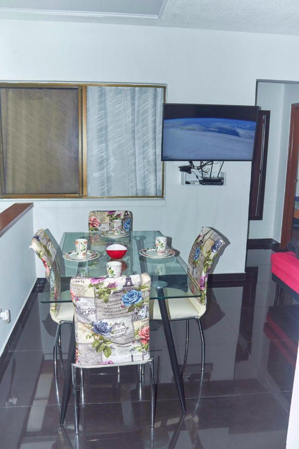 Cozy Apartment Excellent Location, Air Conditioning 卡利 外观 照片
