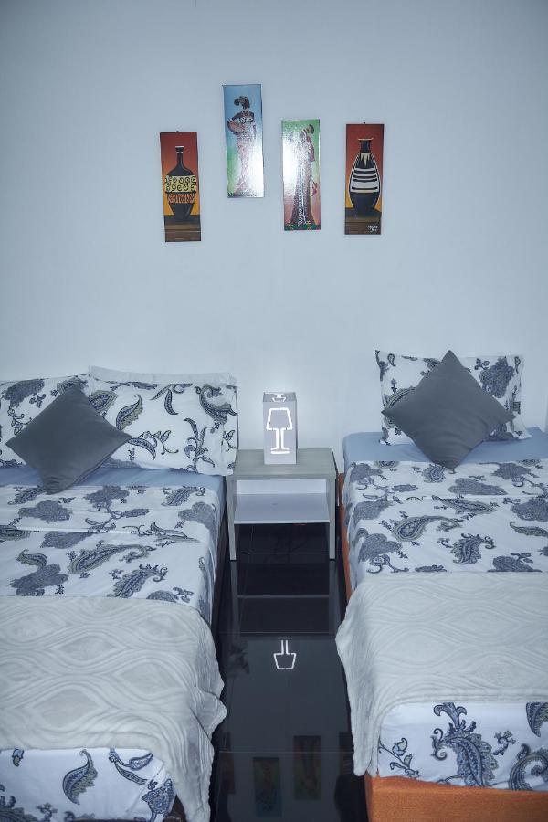 Cozy Apartment Excellent Location, Air Conditioning 卡利 外观 照片