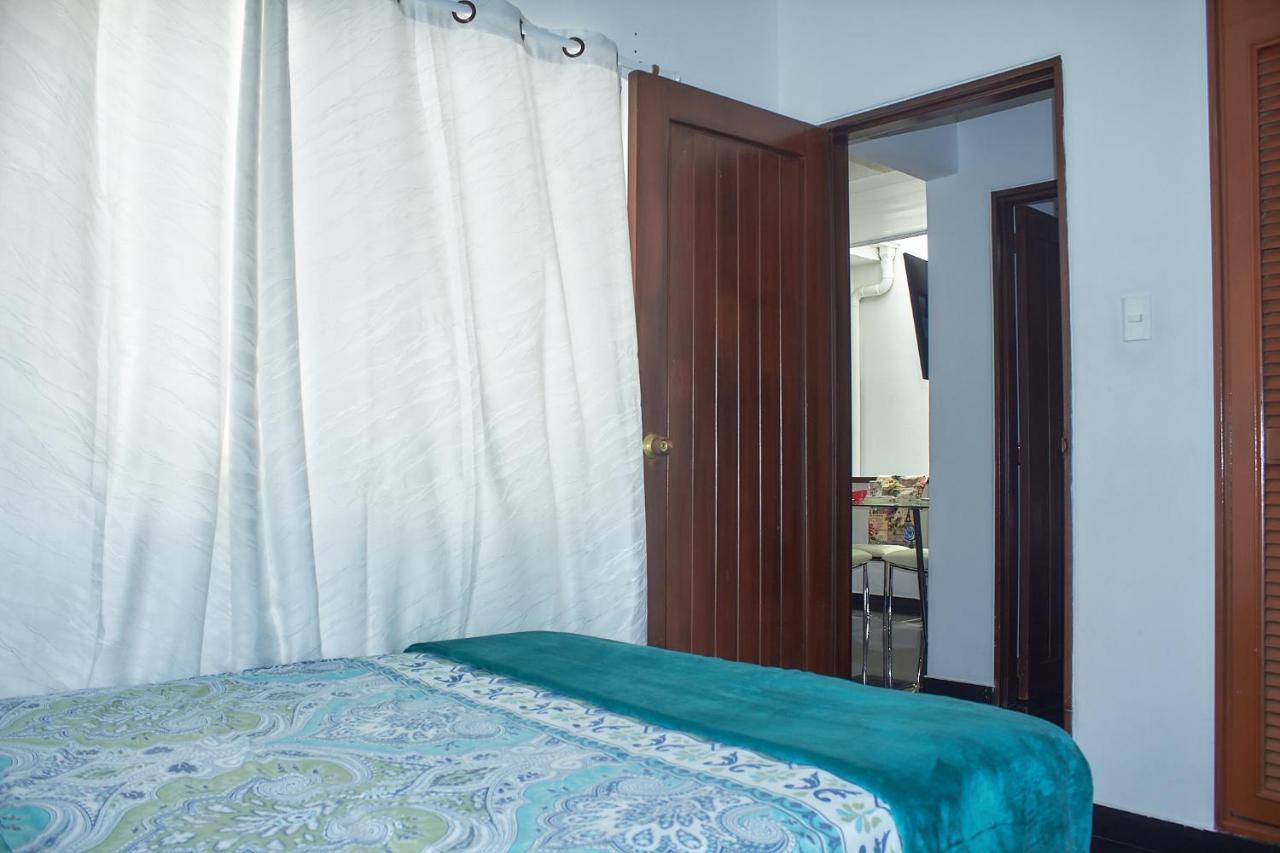 Cozy Apartment Excellent Location, Air Conditioning 卡利 外观 照片
