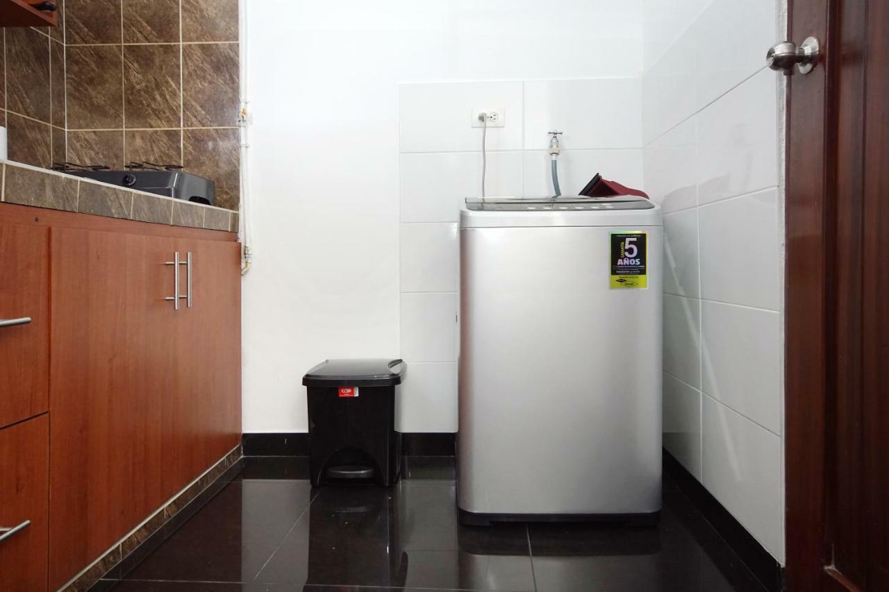 Cozy Apartment Excellent Location, Air Conditioning 卡利 外观 照片