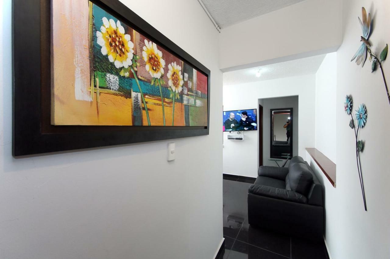 Cozy Apartment Excellent Location, Air Conditioning 卡利 外观 照片
