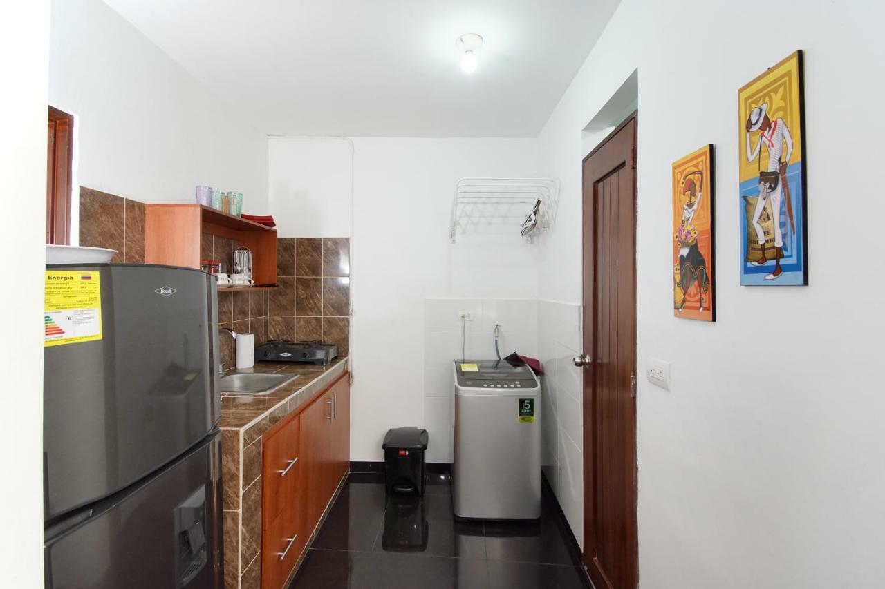 Cozy Apartment Excellent Location, Air Conditioning 卡利 外观 照片